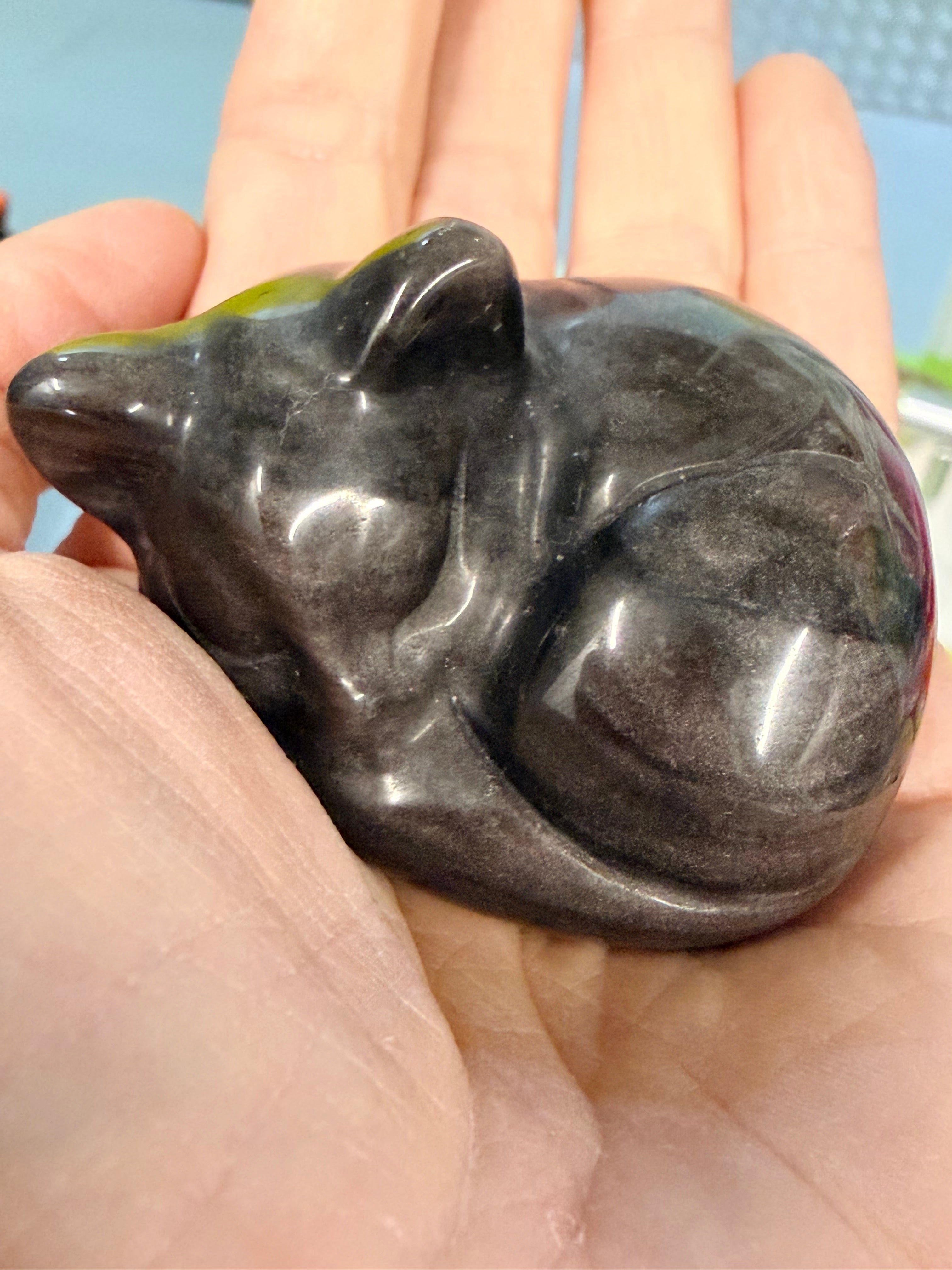 Silver Sheen Obsidian Sleeping Cat Carving – Crystal Cat – 101g