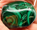 Malachite Polished Palm Stone – 77g Eye Pattern Display Piece