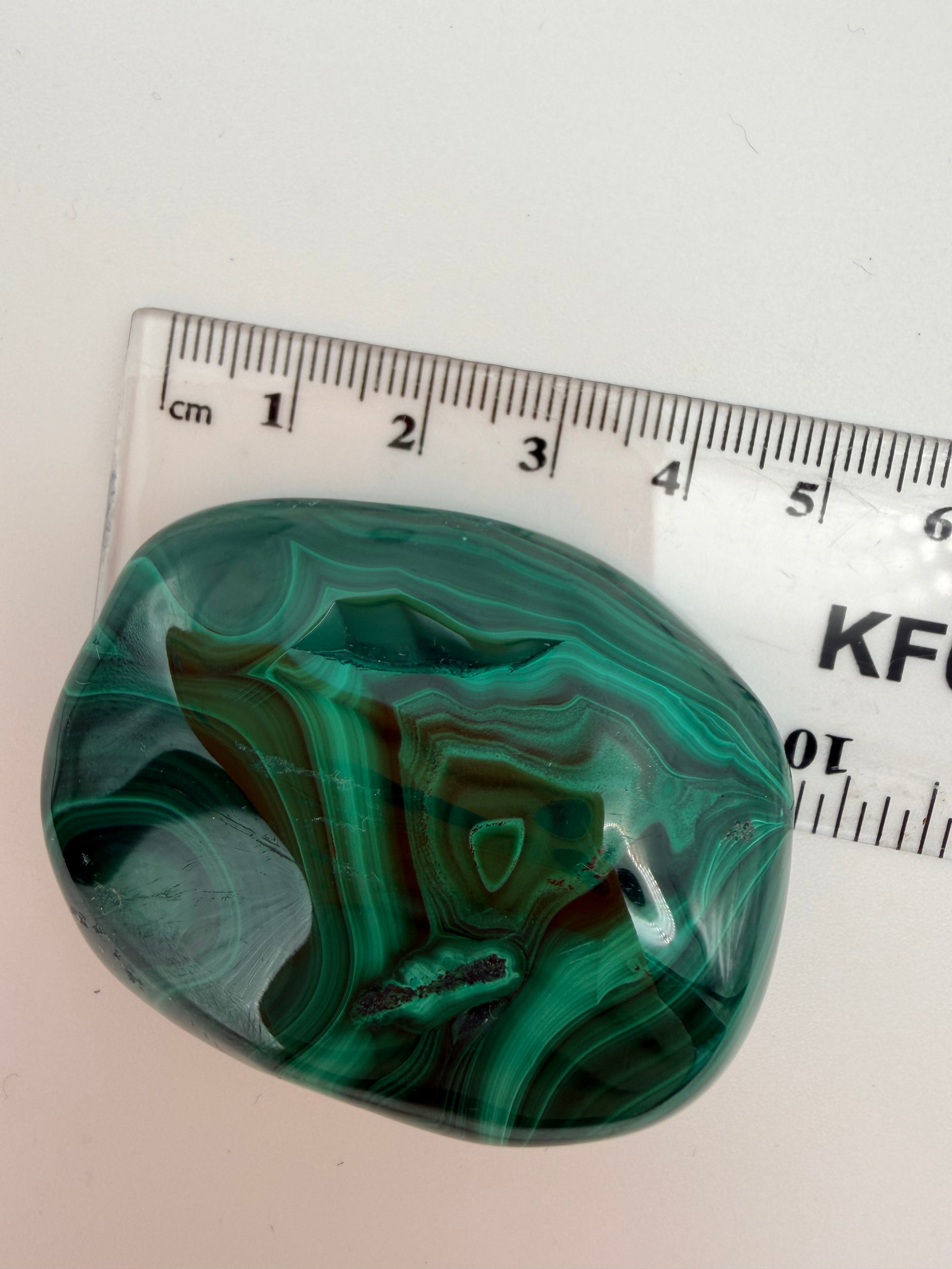 Malachite Polished Palm Stone – 77g Eye Pattern Display Piece