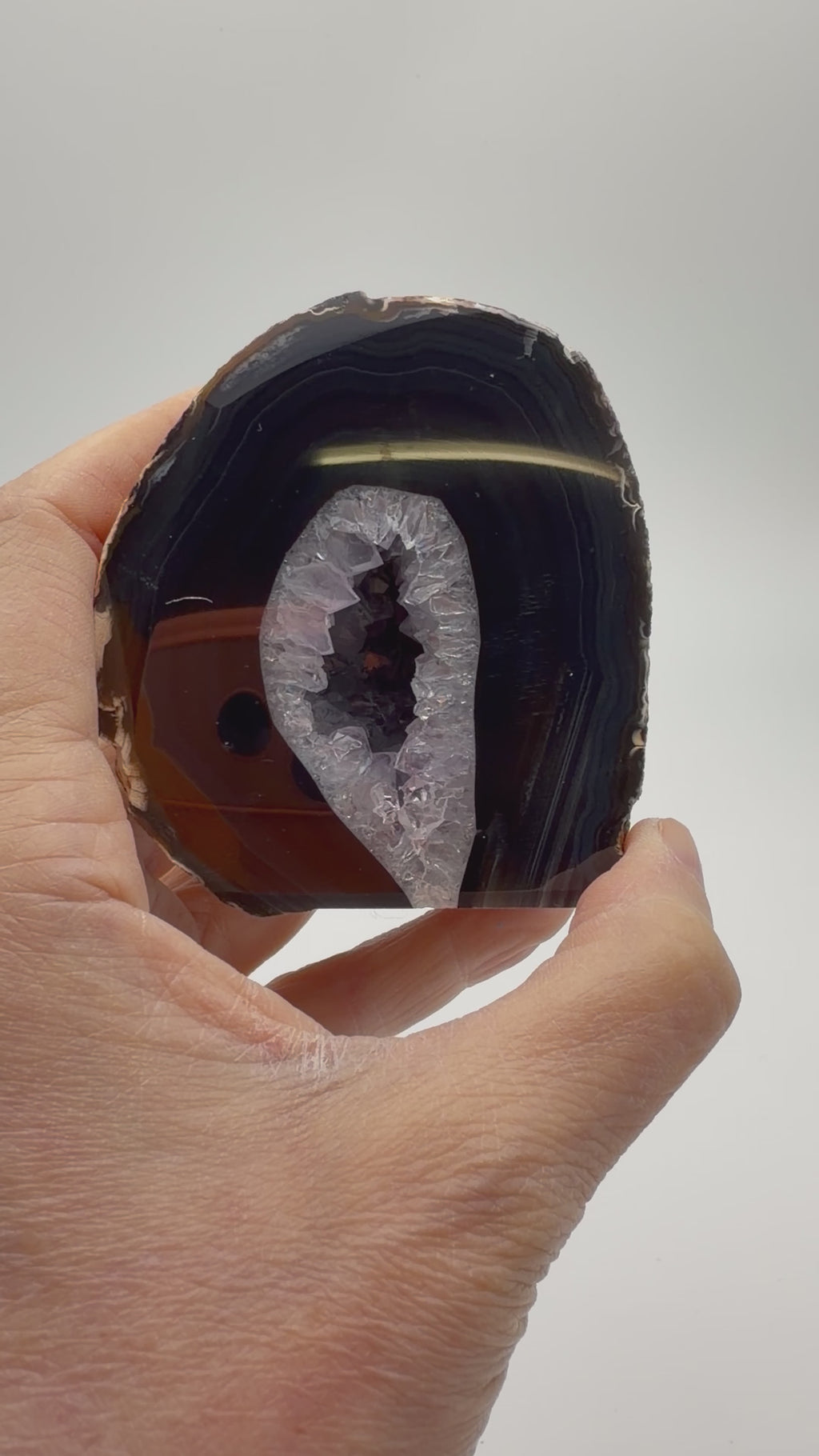 Druzy Agate Geode Freeform – Polished Crystal with Natural Druzy Centre