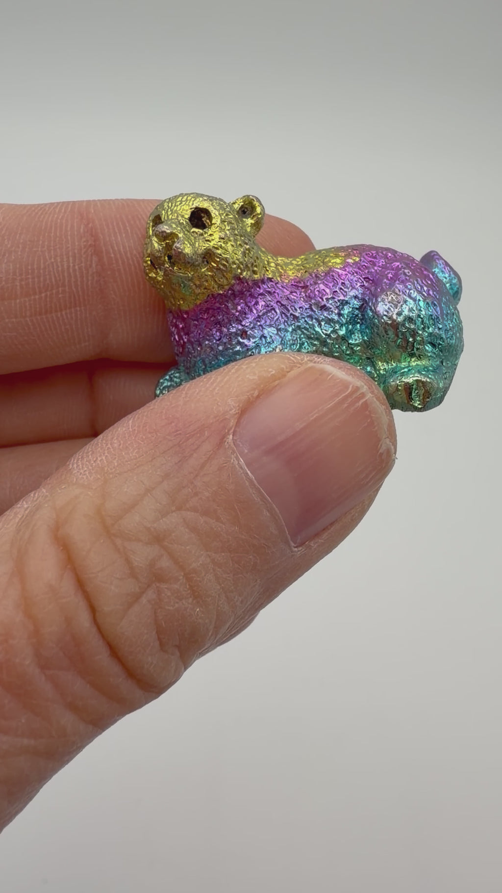 Bismuth Bear Carving – Rainbow Metallic Crystal Animal 28g